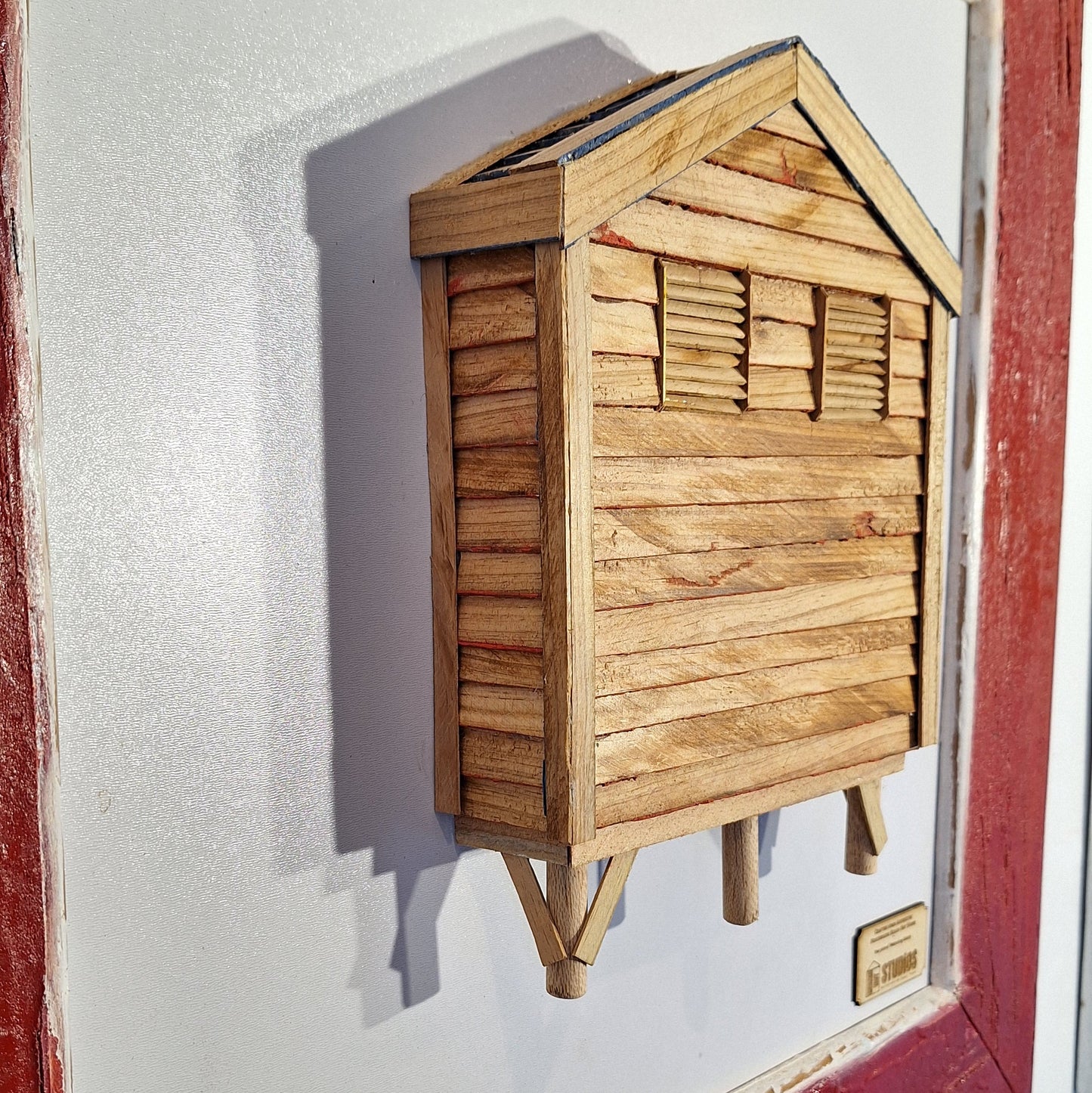 BEACH HUT RELIEF (Adriaan Oberholzer)