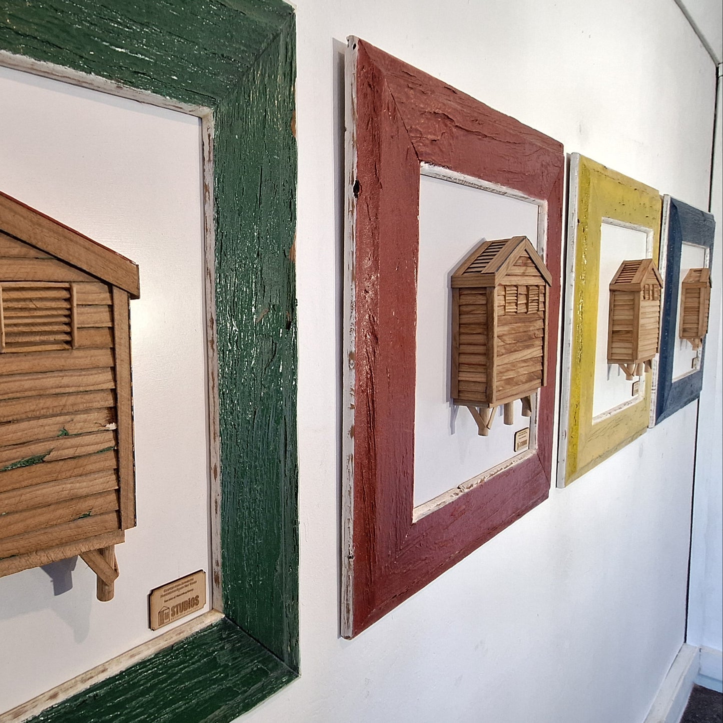 BEACH HUT RELIEF (Adriaan Oberholzer)